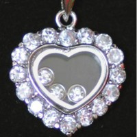 Cuore con Diamanti Sintetici