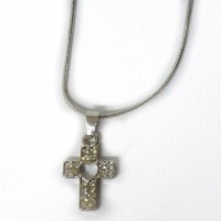 Collana -croce con cuore interno-