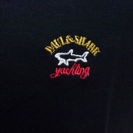 Dettaglio T-Shirt nera